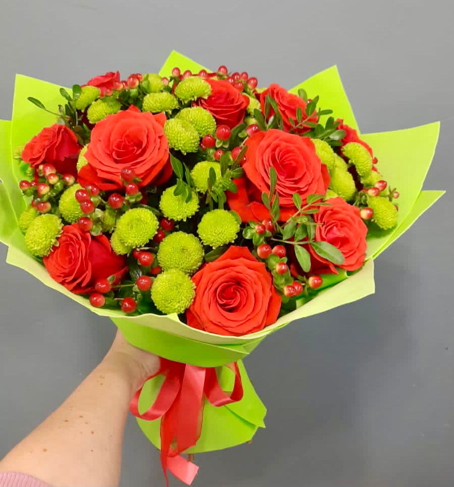 Букет цветов из: Хризантемы и Розы в Усть-Уде