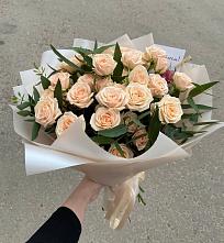 Букет Кремовые розы Латте в Усть-Уде