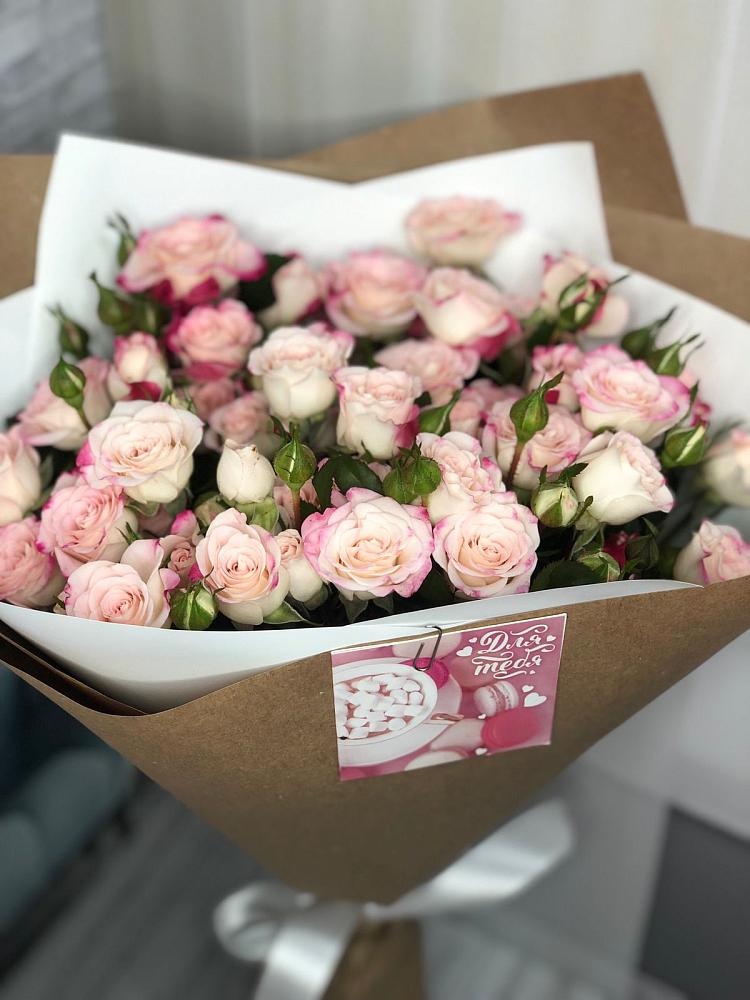 Букет цветов из: Розы в Усть-Уде