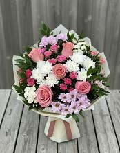 Букет цветов из:  Альстромерии, Гвоздики, Розы и Хризантемы в Усть-Уде