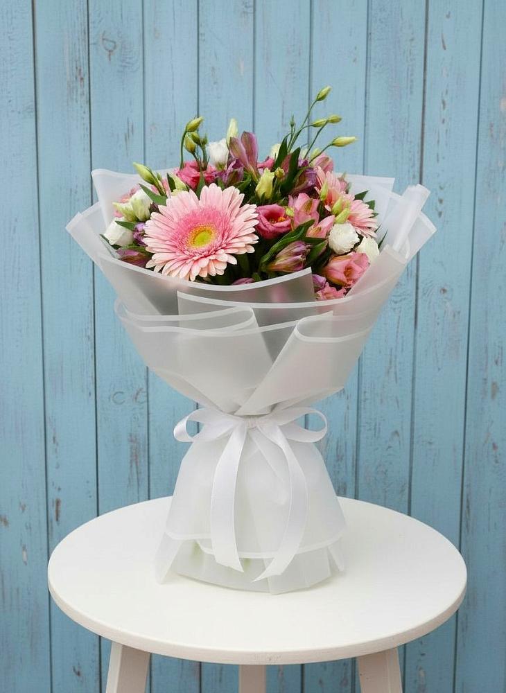 Букет цветов из: Герберы, Альстромерии и Лизиантусы в Усть-Уде