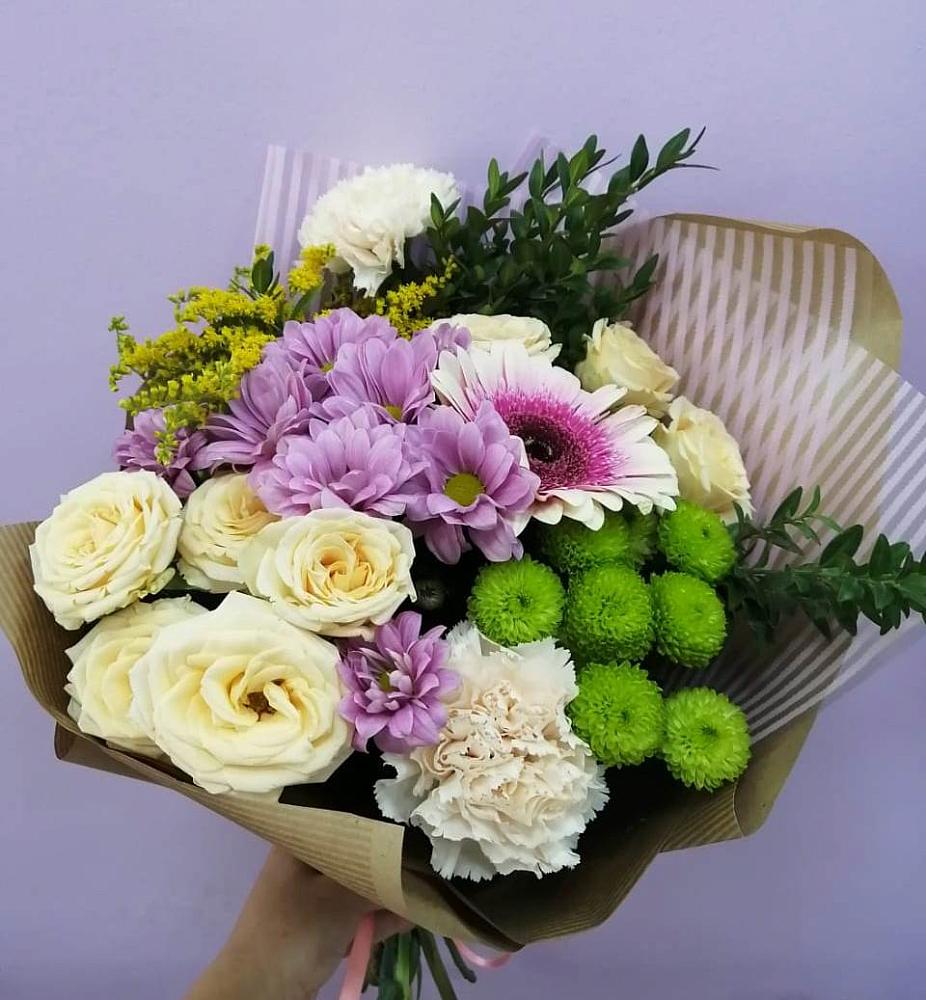 Букет цветов из: Хризантемы, Розы, Гвоздики и Герберы в Усть-Уде