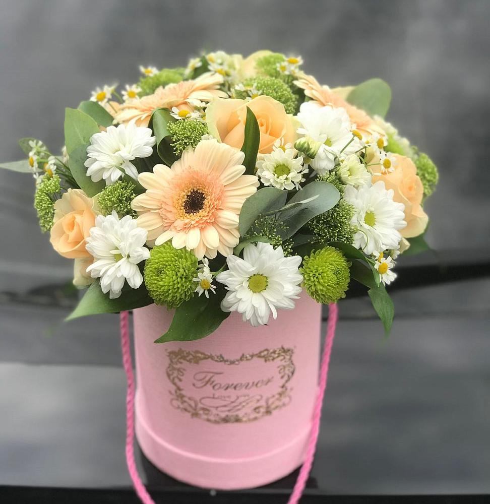 Цветочная композиция из Розы, Герберы и Хризантемы в шляпной коробке в Усть-Уде