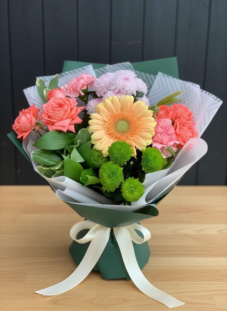 Букет цветов из: Гвоздики, Розы, Герберы и Хризантемы в Усть-Уде