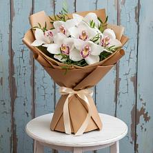 Букет цветов из:  Орхидеи и Розы в Усть-Уде